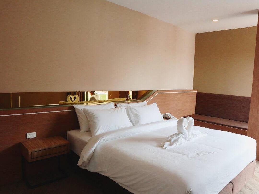 Srilamduan Hotel Sisaket Екстериор снимка