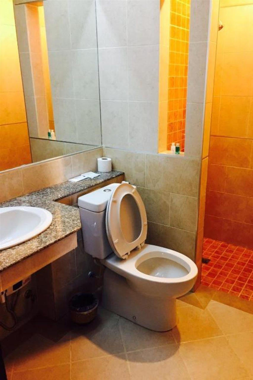 Srilamduan Hotel Sisaket Екстериор снимка