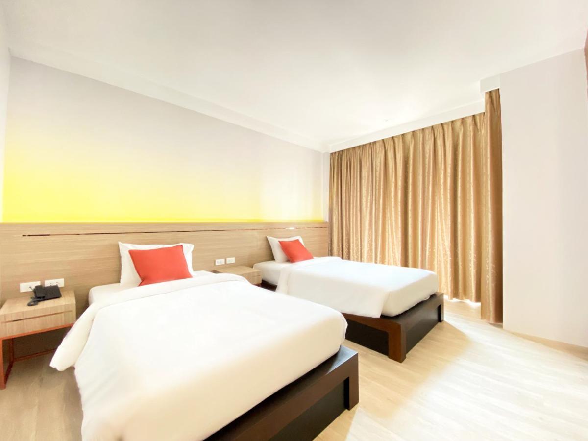 Srilamduan Hotel Sisaket Екстериор снимка