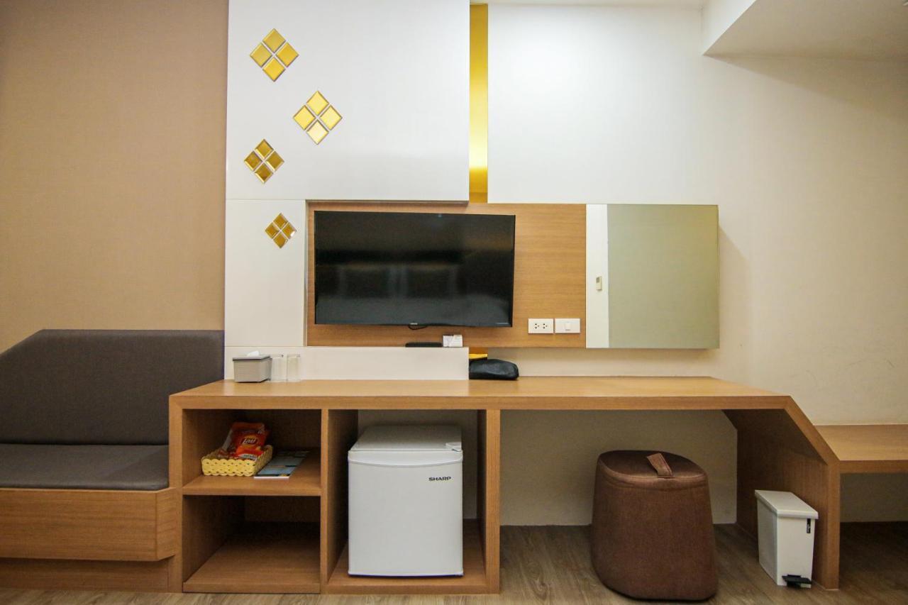 Srilamduan Hotel Sisaket Екстериор снимка