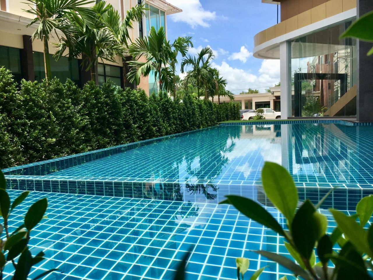 Srilamduan Hotel Sisaket Екстериор снимка