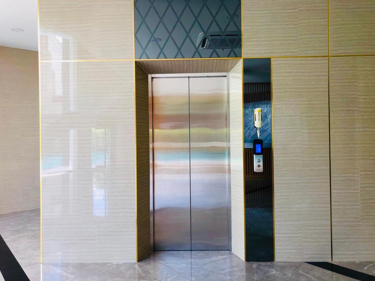 Srilamduan Hotel Sisaket Екстериор снимка